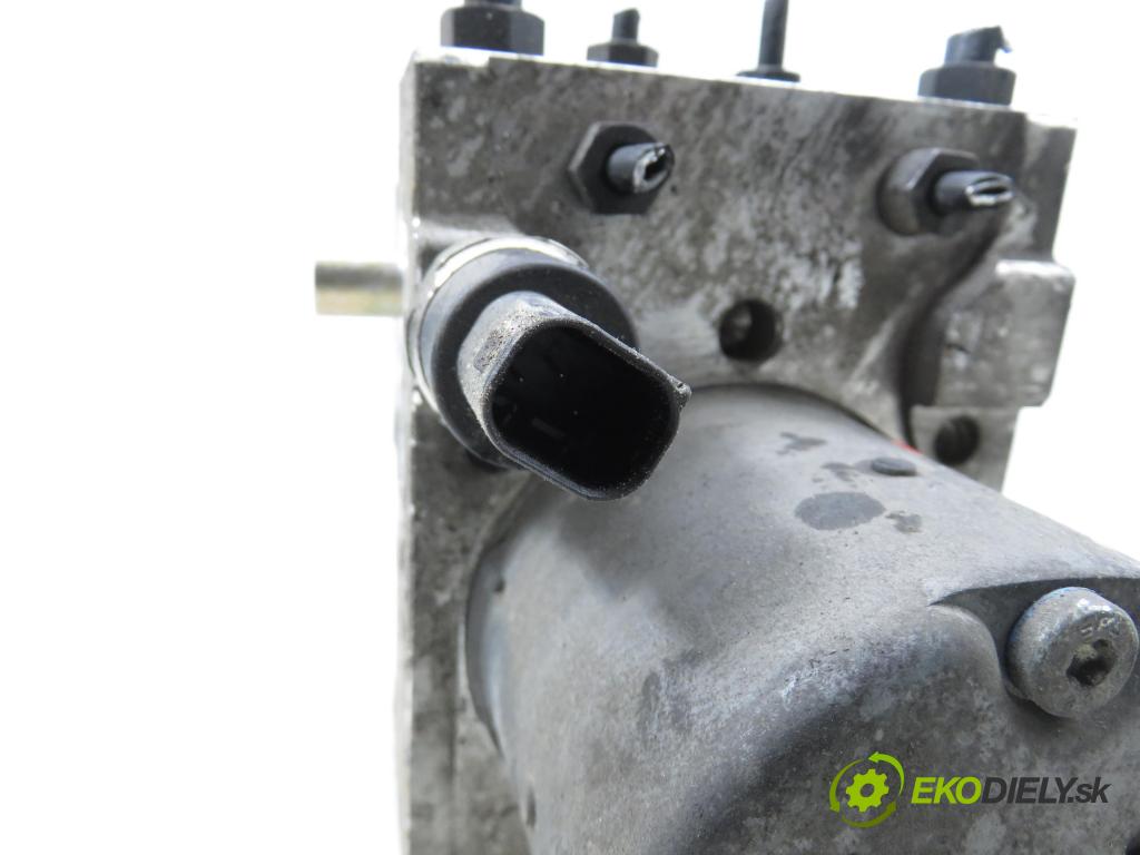 AUDI A4 (8E2, B6) SEDAN 2003 96,00 1.9 TDI PD 130 1896,00 Pumpa ABS 0265950012 ; 0265225045 ; 8E0614517A (Pumpa ABS)