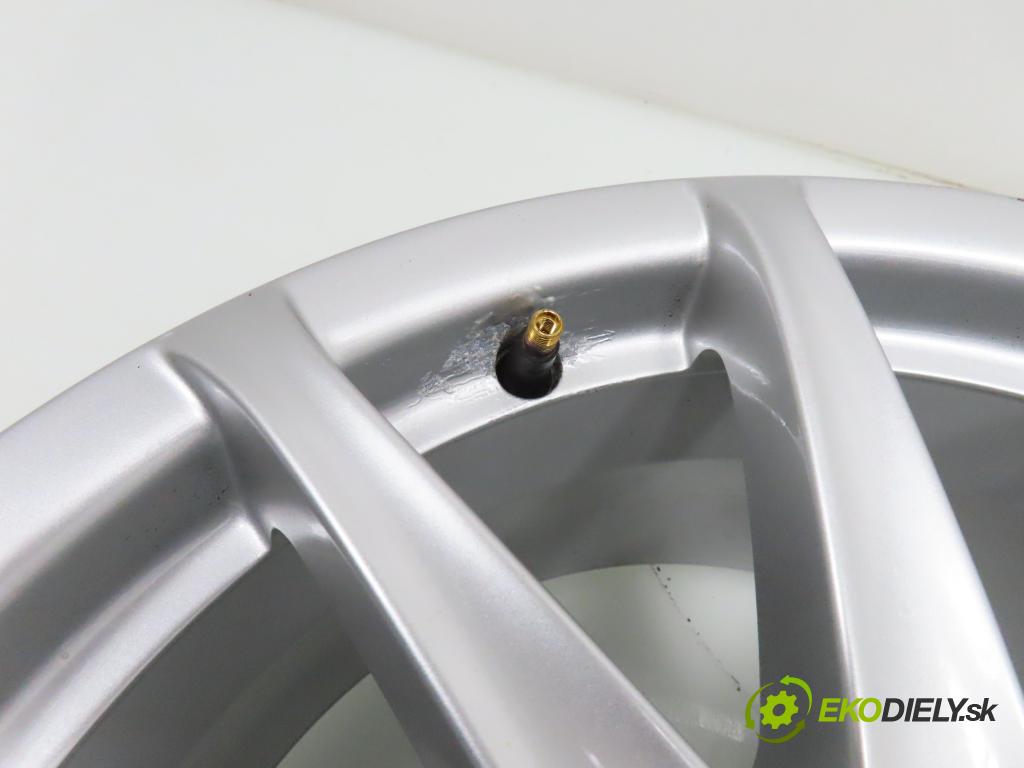 AUDI   0    disky / disk 8J0601025F
