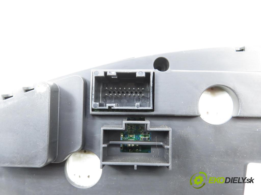 FIAT STILO Multi Wagon (192_) KOMBI 2004 70,00 1.4 16V 95 - 843 A1.000 1368,00 Prístrojovka elektrický 51756699 ; VP1FCF10849VAH
