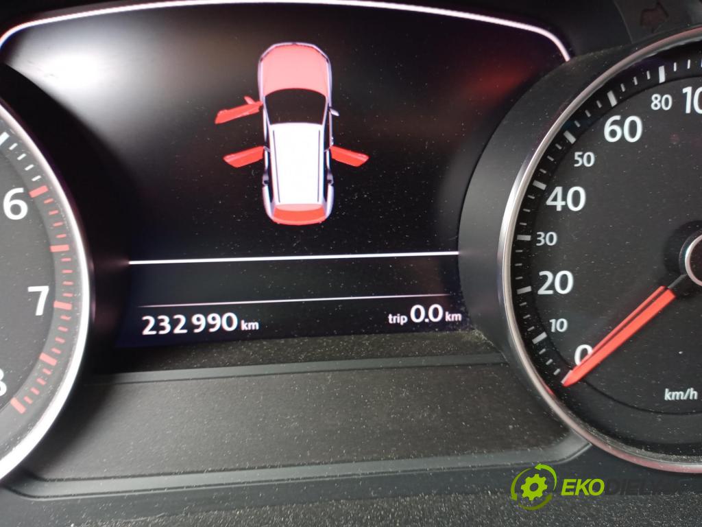 VW TOUAREG (7P5) SUV 2010 245,00 3.0 V6 TSI Hybrid - CGEA 2995,00 Prístrojovka elektrický 0263677002 ; 7P6920880B