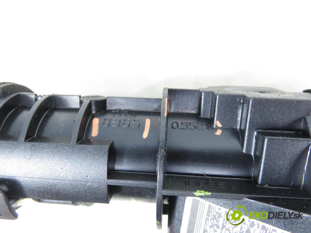 FIAT STILO Multi Wagon (192_) KOMBI 2004 70,00 1.4 16V 95 - 843 A1.000 1368,00 spinačka 05521B365 ; 00467601520 (Spínacia skrinka)