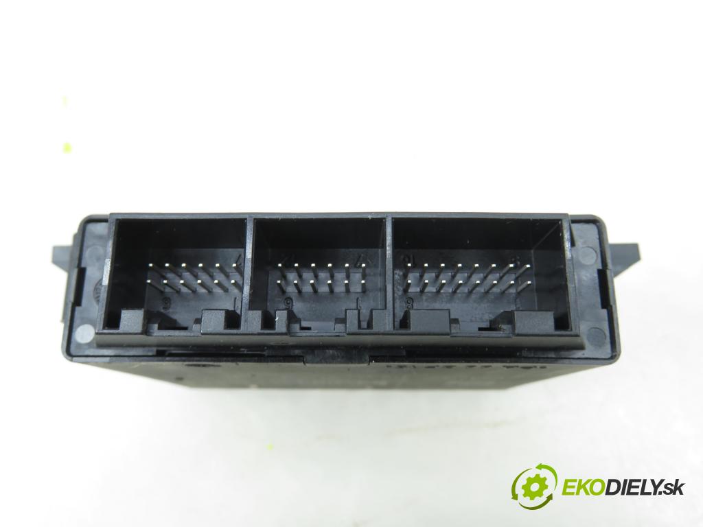 VW TOUAREG (7P5) SUV 2010 245,00 3.0 V6 TSI Hybrid - CGEA 2995,00 MODUL 7P6919475