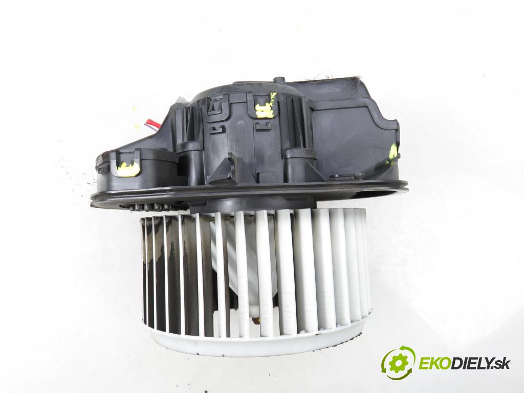 VW TOUAREG (7P5) SUV 2010 245,00 3.0 V6 TSI Hybrid - CGEA 2995,00 Ventilátor vetráku 0130115559 ; 7P0820021