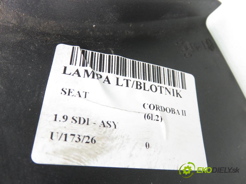 SEAT CORDOBA (6L2) SEDAN 2003 47,00 1.9 SDI - ASY 1896,00 Svetlo ľavé zadné