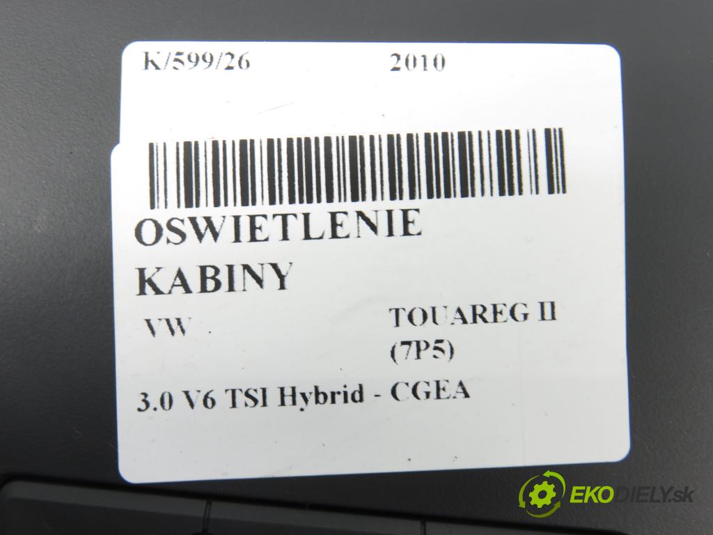 VW TOUAREG (7P5) SUV 2010 245,00 3.0 V6 TSI Hybrid - CGEA 2995,00 osvetlenie kabína 7P6951171