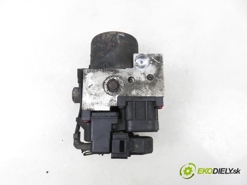AUDI A4 (8D2, B5) SEDAN 1998 81,00 1.9 TDI 110 - AFN 1896,00 pumpa ABS 0273004282 ; 8E0614111AD ; 0265216562 (Pumpa ABS)