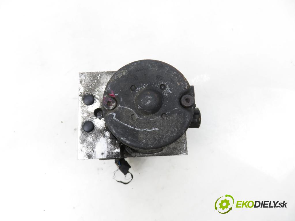 AUDI A4 (8D2, B5) SEDAN 1998 81,00 1.9 TDI 110 - AFN 1896,00 pumpa ABS 0273004282 ; 8E0614111AD ; 0265216562 (Pumpa ABS)