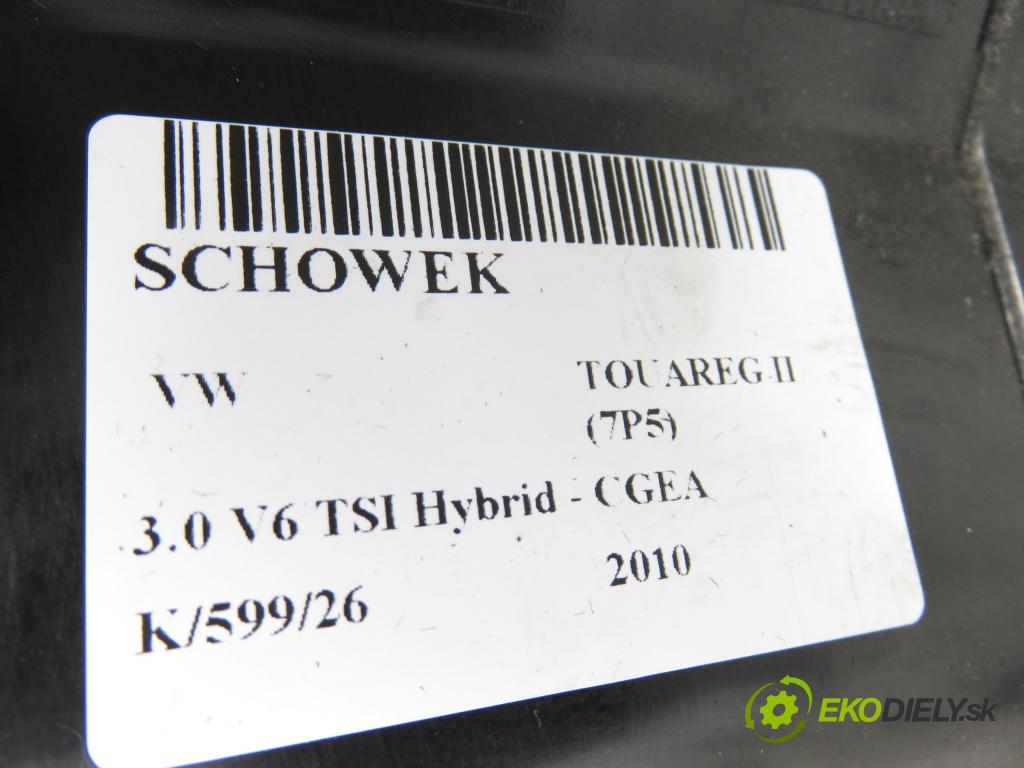 VW TOUAREG (7P5) SUV 2010 245,00 3.0 V6 TSI Hybrid - CGEA 2995,00 přihrádka kastlík 7P1857097AB