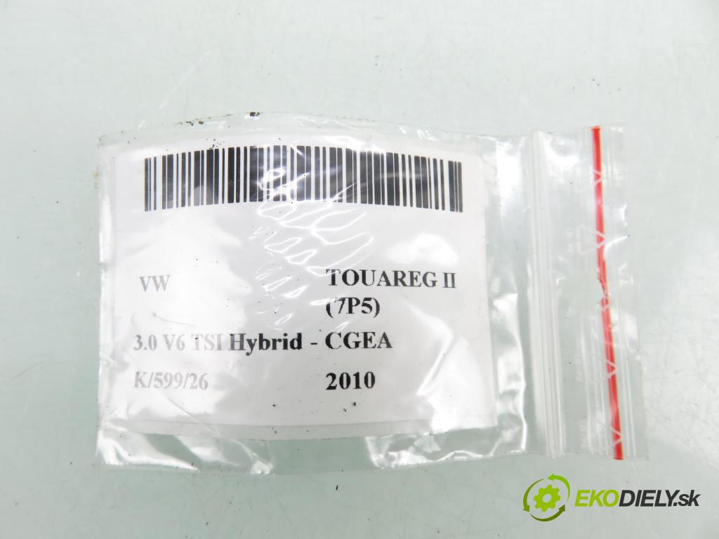 VW TOUAREG (7P5) SUV 2010 245,00 3.0 V6 TSI Hybrid - CGEA 2995,00 snímač nárazu 7P0959651 (Snímač nárazu)