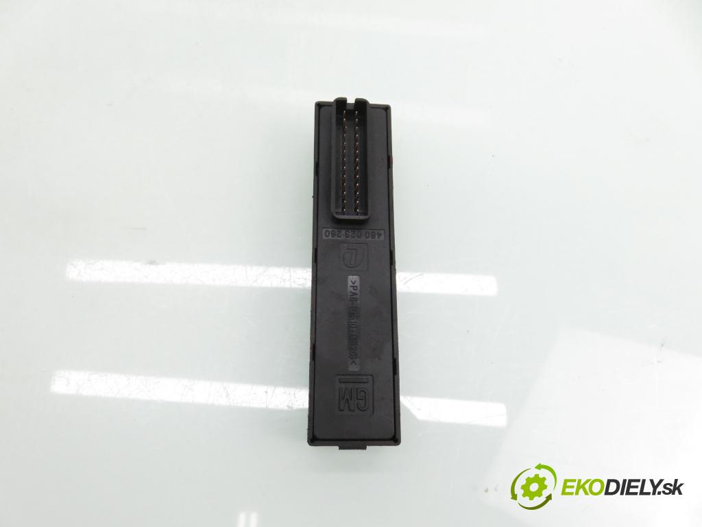 OPEL VECTRA C Kombi (Z02) KOMBI 2004 110,00 1.9 CDTI - Z 19 DTH 1910,00 řídící jednotka tažného oka 09226740