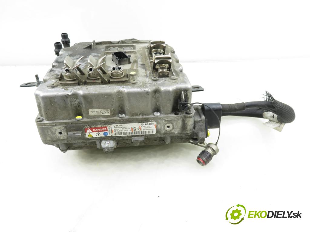 VW TOUAREG (7P5) SUV 2010 245,00 3.0 V6 TSI Hybrid - CGEA 2995,00 riadiaca jednotka / MODUL INNE: 0437508012 ; 7P0907080A