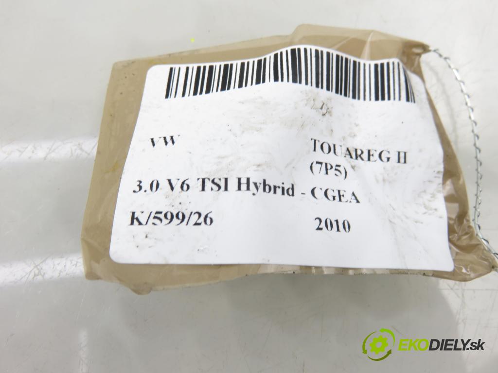 VW TOUAREG (7P5) SUV 2010 245,00 3.0 V6 TSI Hybrid - CGEA 2995,00 pumpa vzduchu 07K959253A