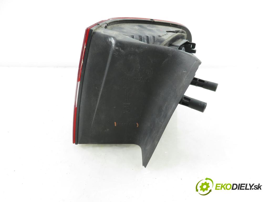 FIAT STILO Multi Wagon (192_) KOMBI 2004 70,00 1.4 16V 95 - 843 A1.000 1368,00 Svetlo ľavé zadné 46758989