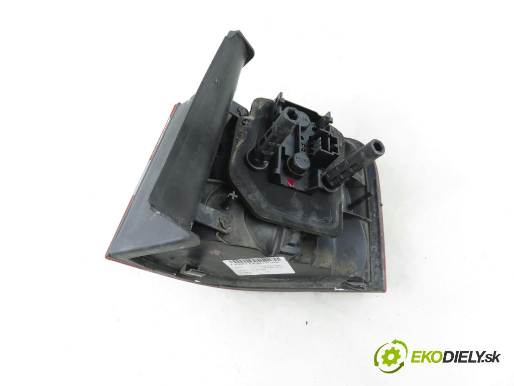 FIAT STILO Multi Wagon (192_) KOMBI 2004 70,00 1.4 16V 95 - 843 A1.000 1368,00 Svetlo ľavé zadné 46758989