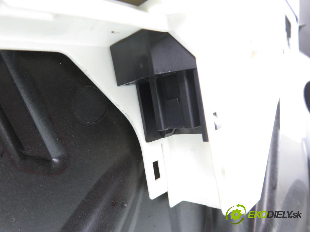 VW TOUAREG (7P5) SUV 2010 245,00 3.0 V6 TSI Hybrid - CGEA 2995,00 Mechanizmus okien 7P6837755C ; 8K0959801B