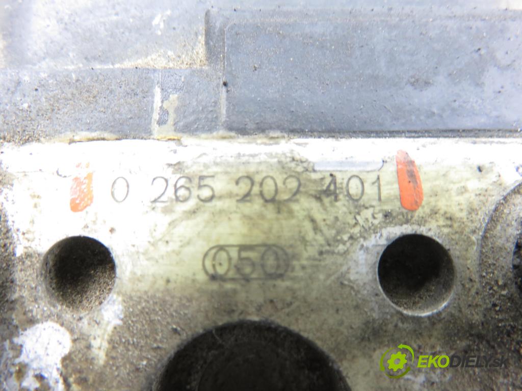 VW PASSAT B5 Variant (3B5) KOMBI 2000 66,00 1.9 TDI 90 - AHU 1896,00 Pumpa ABS 8E0614111T ; 0265202401 (Pumpa ABS)