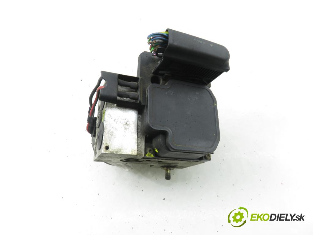VW PASSAT B5 Variant (3B5) KOMBI 2000 66,00 1.9 TDI 90 - AHU 1896,00 Pumpa ABS 8E0614111T ; 0265202401 (Pumpa ABS)