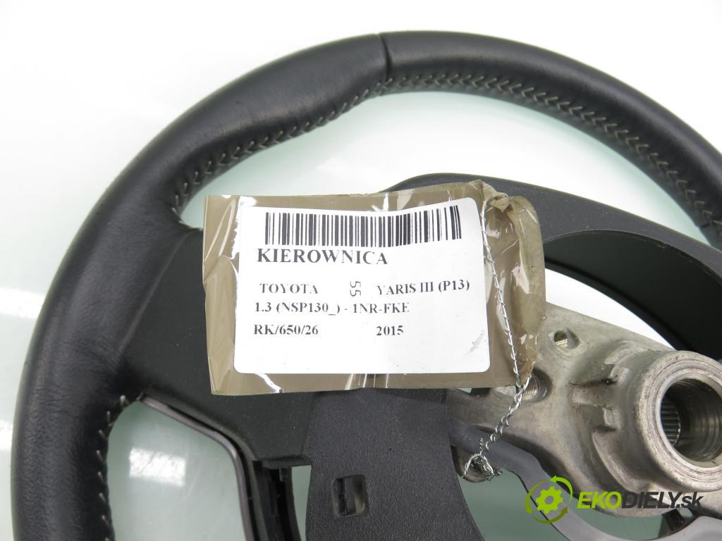 TOYOTA YARIS (_P13_) HB 2015 73,00 1.3 (NSP130_) - 1NR-FKE 1329,00 Volant 451000D490 ; 451000D490C9 (Volant)