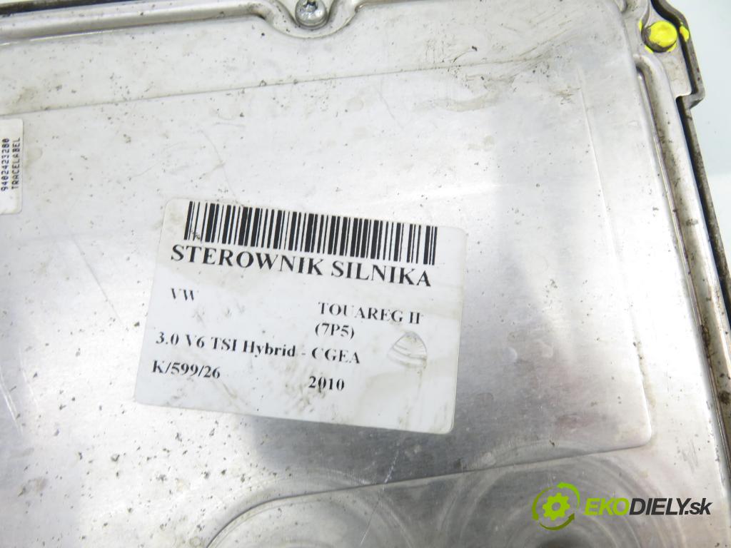 VW TOUAREG (7P5) SUV 2010 245,00 3.0 V6 TSI Hybrid - CGEA 2995,00 řídící jednotka motora 0261S05627 ; 06E906023B