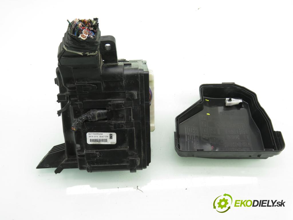TOYOTA YARIS (_P13_) HB 2015 73,00 1.3 (NSP130_) - 1NR-FKE 1329,00 Skrinka POJISTKY: 8264152020 ; 826620D100