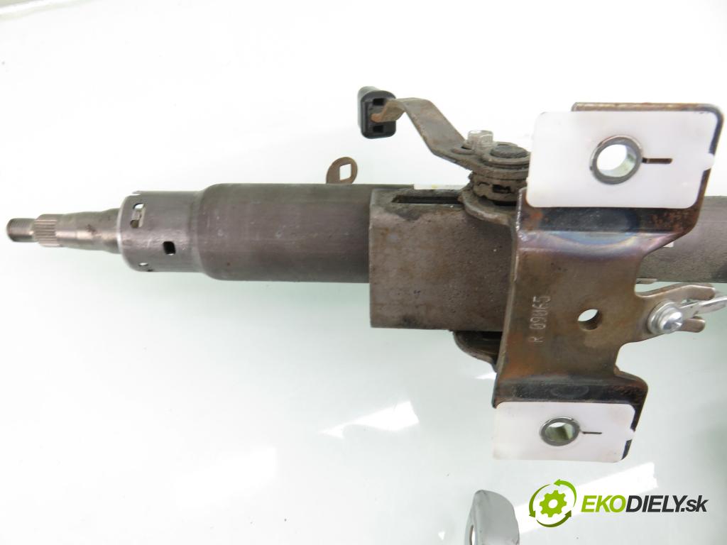 TOYOTA YARIS (_P13_) HB 2015 73,00 1.3 (NSP130_) - 1NR-FKE 1329,00 serv/podporovanie elektrické 1608001011 ; 452500D184 ; 896500D295