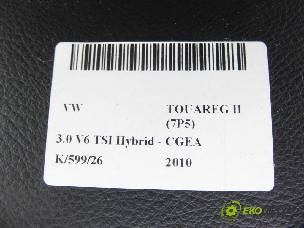 VW TOUAREG (7P5) SUV 2010 245,00 3.0 V6 TSI Hybrid - CGEA 2995,00 sedadlo ŘIDIČE / LP