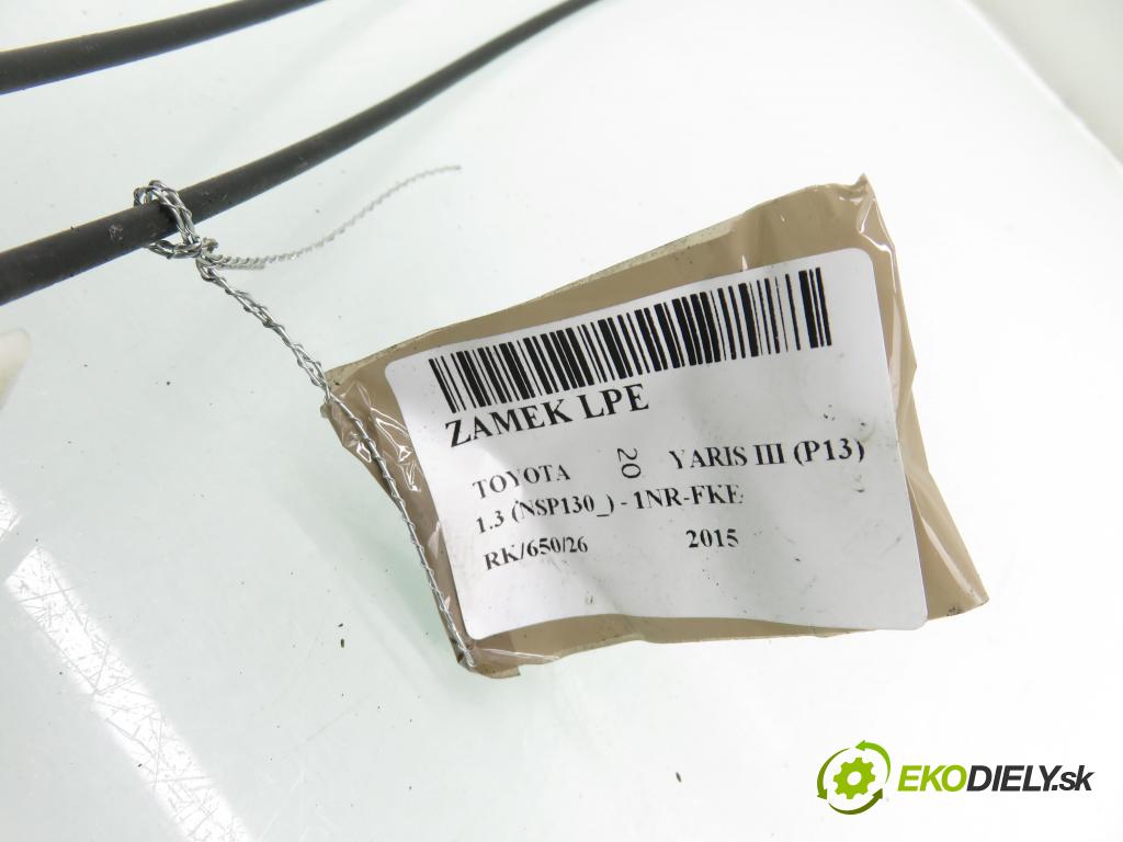 TOYOTA YARIS (_P13_) HB 2015 73,00 1.3 (NSP130_) - 1NR-FKE 1329,00 zámok