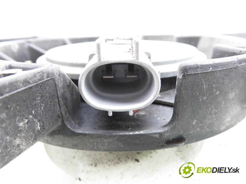 TOYOTA YARIS (_P13_) HB 2015 73,00 1.3 (NSP130_) - 1NR-FKE 1329,00 Ventilátor chladič klíma/voda 163630D090 ; MF2220008033 ; MF4227506442