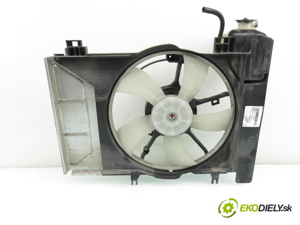 TOYOTA YARIS (_P13_) HB 2015 73,00 1.3 (NSP130_) - 1NR-FKE 1329,00 Ventilátor chladič klíma/voda 163630D090 ; MF2220008033 ; MF4227506442