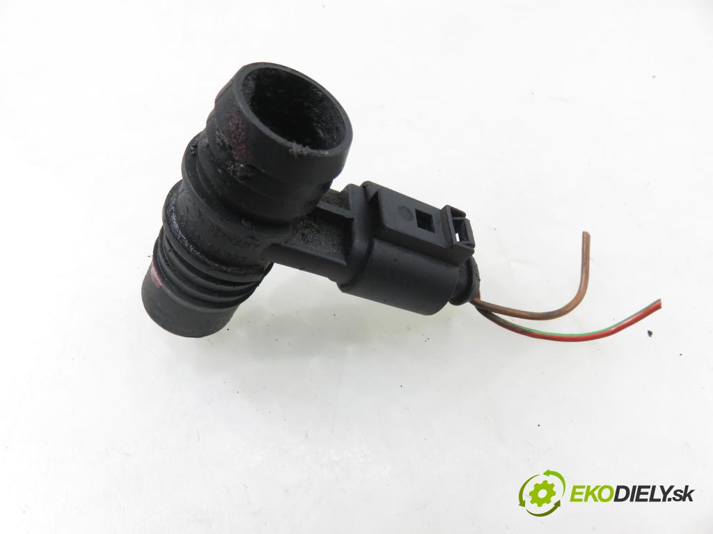 AUDI A2 (8Z0) HB 2001 55,00 1.4 - AUA 1390,00 vzduchu 036906391A