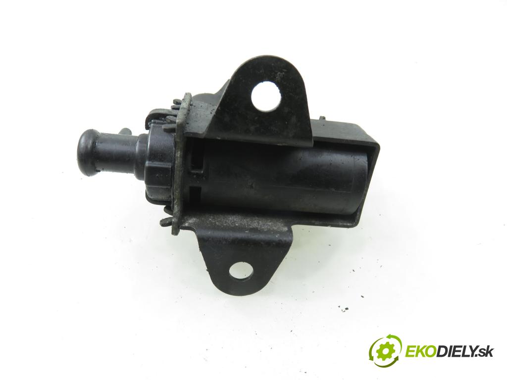 TOYOTA COROLLA Verso (ZER_, ZZE12_, R1_) VAN 2004 85,00 2.0 D-4D (CUR10_) - 1CD-FTV 1995,00 ELEKTROVENTIL: VAKUUM: 2581927050 ; 1397000850