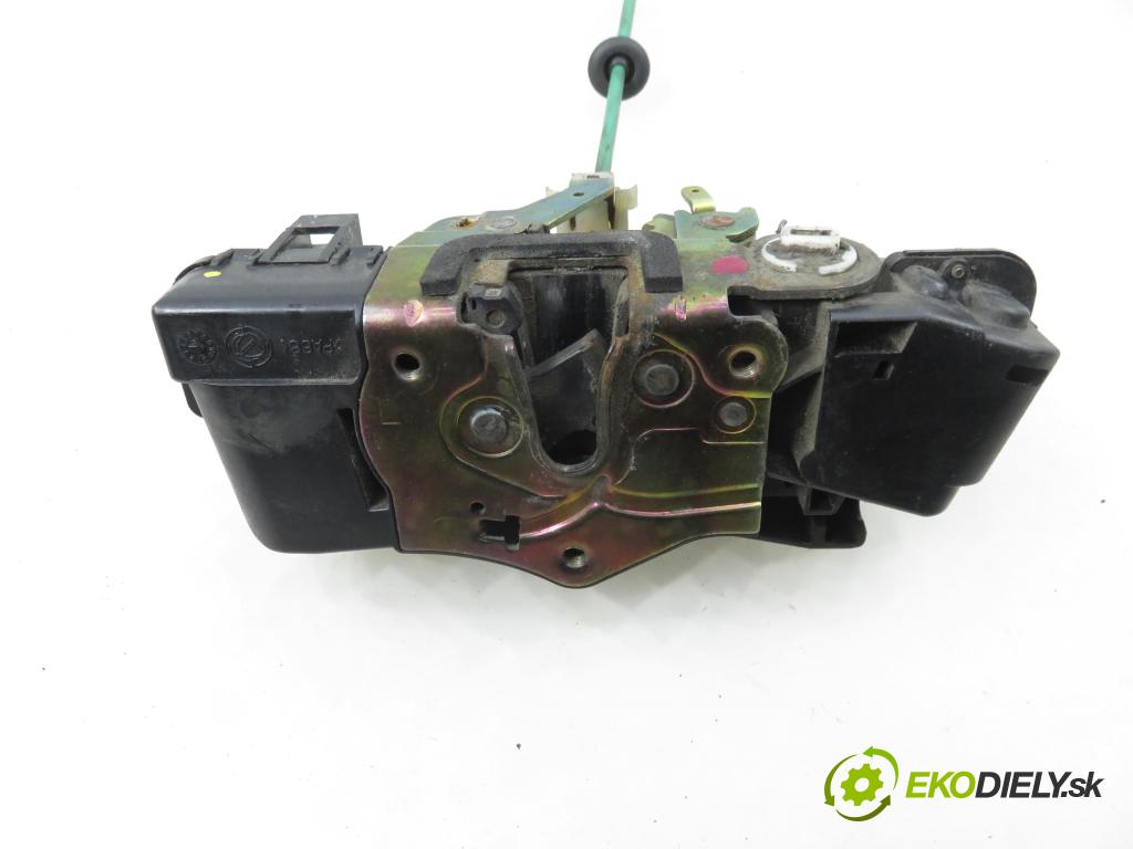 FIAT STILO Multi Wagon (192_) KOMBI 2004 70,00 1.4 16V 95 - 843 A1.000 1368,00 zámok