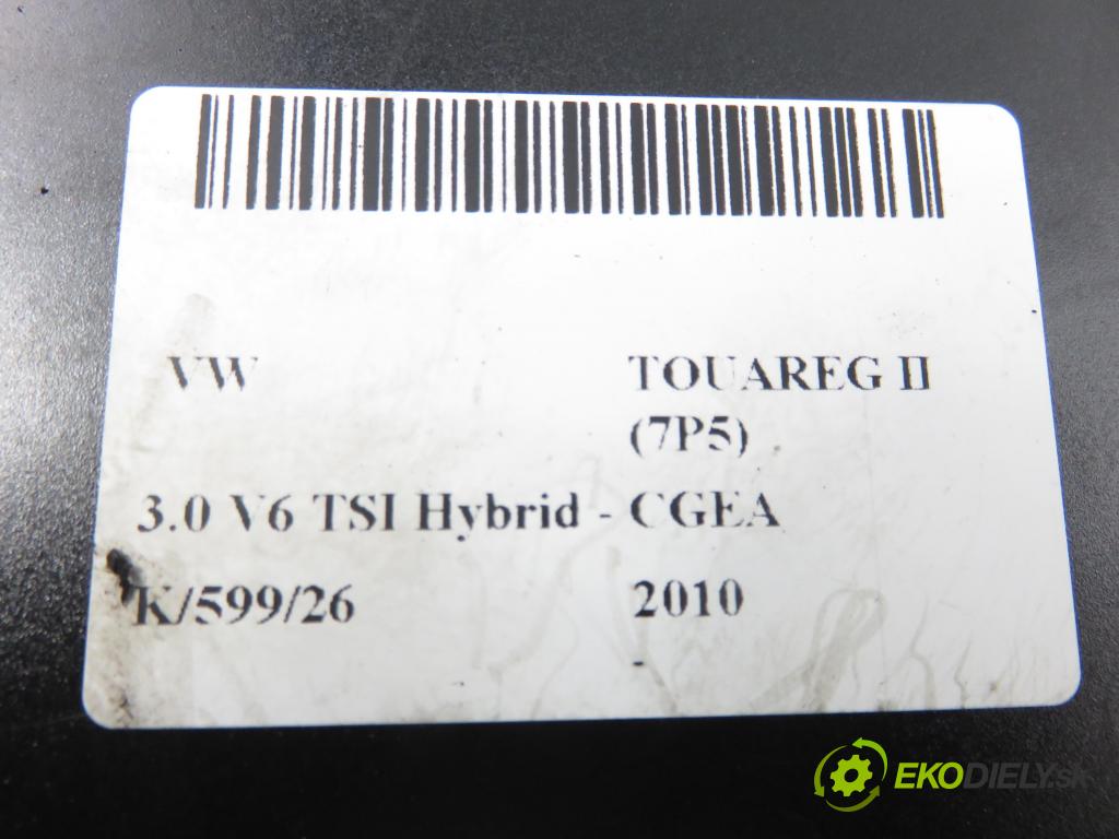 VW TOUAREG (7P5) SUV 2010 245,00 3.0 V6 TSI Hybrid - CGEA 2995,00 řídící jednotka tažného oka 7P0907383C
