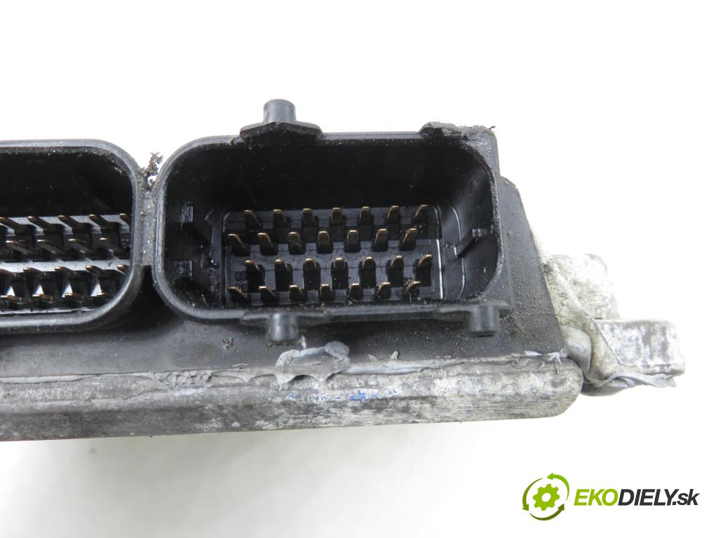 SEAT CORDOBA (6K2) SEDAN 2000 66,00 1.9 TDI - ALH 1896,00 Riadiaca jednotka Motor 0281001914 ; 038906018EC