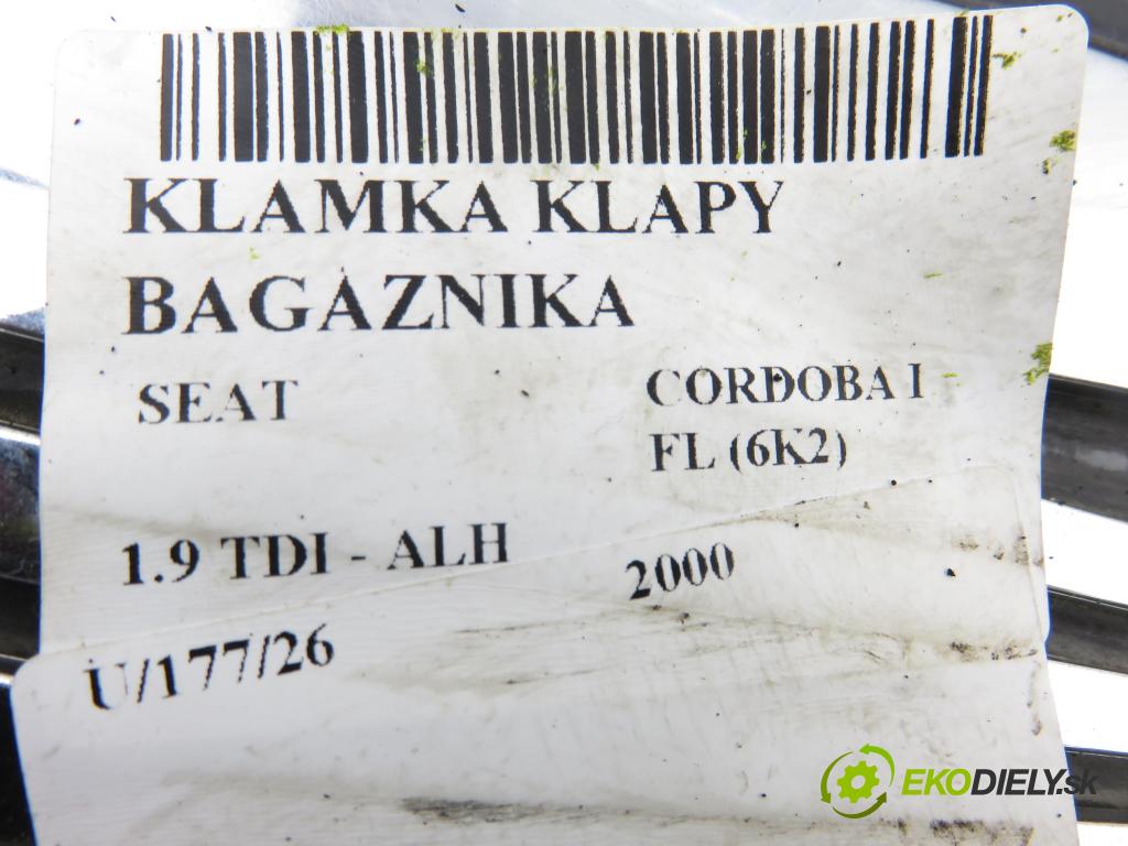 SEAT CORDOBA (6K2) SEDAN 2000 66,00 1.9 TDI - ALH 1896,00 klika dveří kufr 6K0827565B