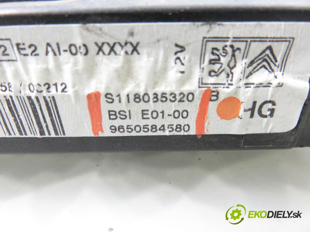 CITROEN BERLINGO FIRST Skrzynia (M_) KOMBIVAN 2003 66,00 2.0 HDI 90 - RHY (DW10TD) 1997,00 MODUL BSI S118085320B ; 9650584580