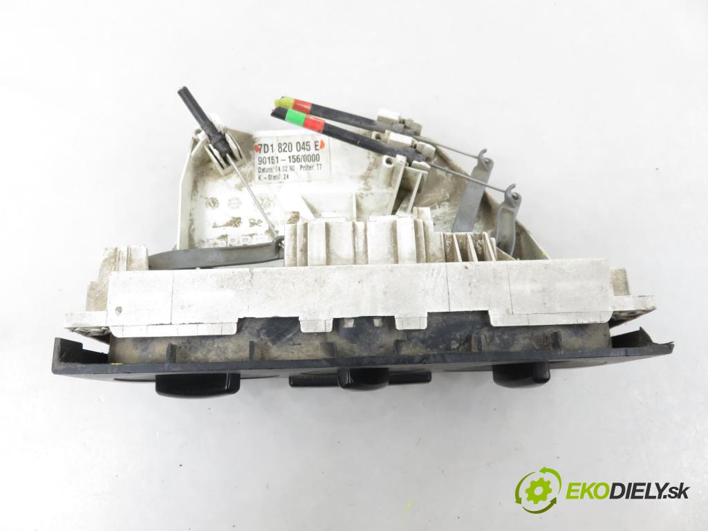 VW TRANSPORTER IV Autobus (70XB, 70XC, 7DB, 7DW, 7DK) BUS 1997 75,00 2.5 TDI 102 - ACV 2461,00 Panel topení KLIMATIZACE: 7D1820045E