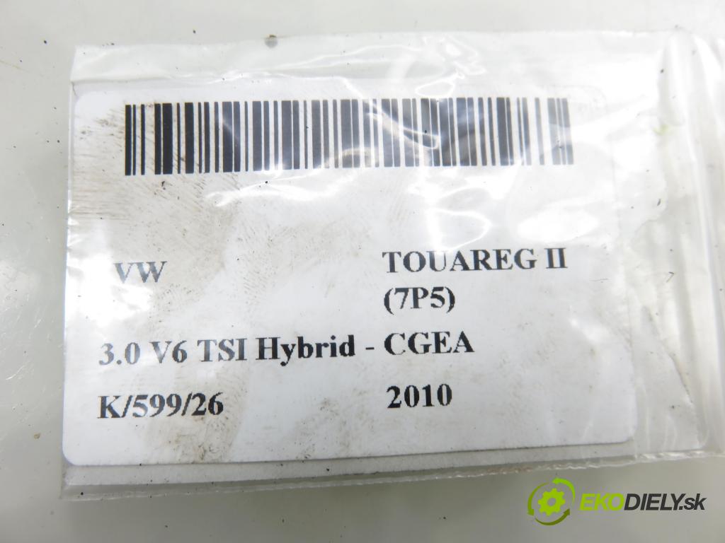 VW TOUAREG (7P5) SUV 2010 245,00 3.0 V6 TSI Hybrid - CGEA 2995,00 chladič vody 7P0121212