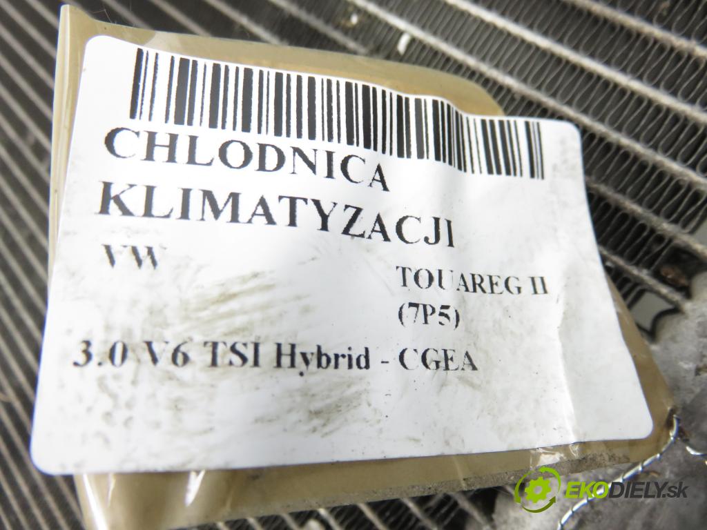 VW TOUAREG (7P5) SUV 2010 245,00 3.0 V6 TSI Hybrid - CGEA 2995,00 chladič klimatizace 7P0820411A (Chladič klimatizace)
