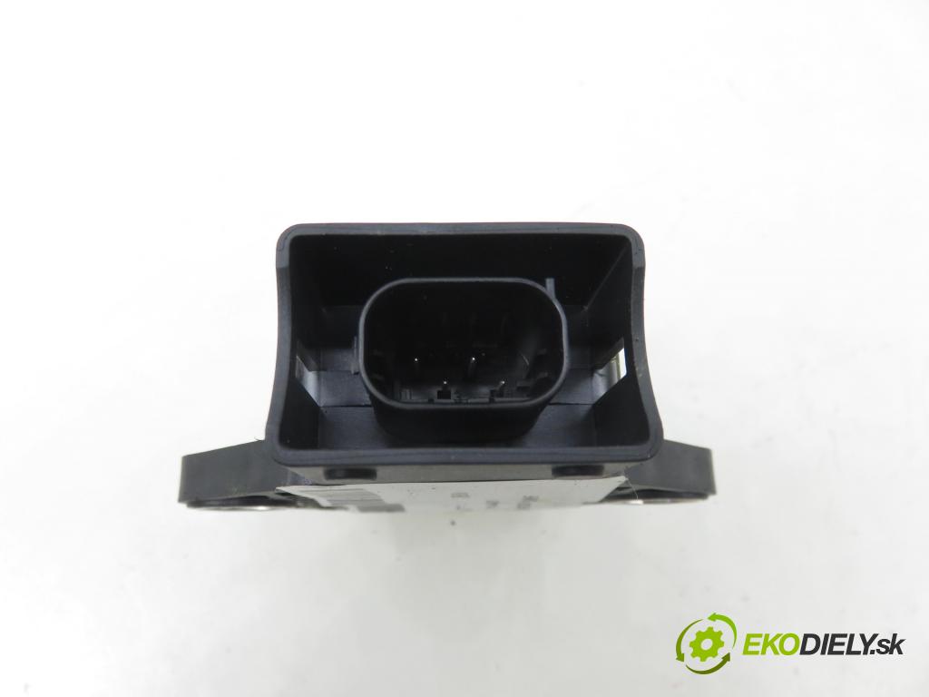BMW X3 (E83) SUV 2005 110,00 2.0 i - N46 B20 B 1995,00 snímač ESP 0265005285 ; 5005699