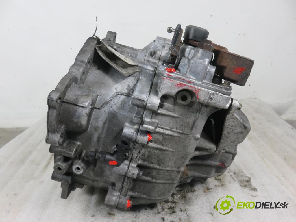 VOLVO V70 II SW (285) KOMBI 2007 136,00 2.4 D5 - D 5244 T4 2400,00 Prevodovka MANUALNA 666R7002BC