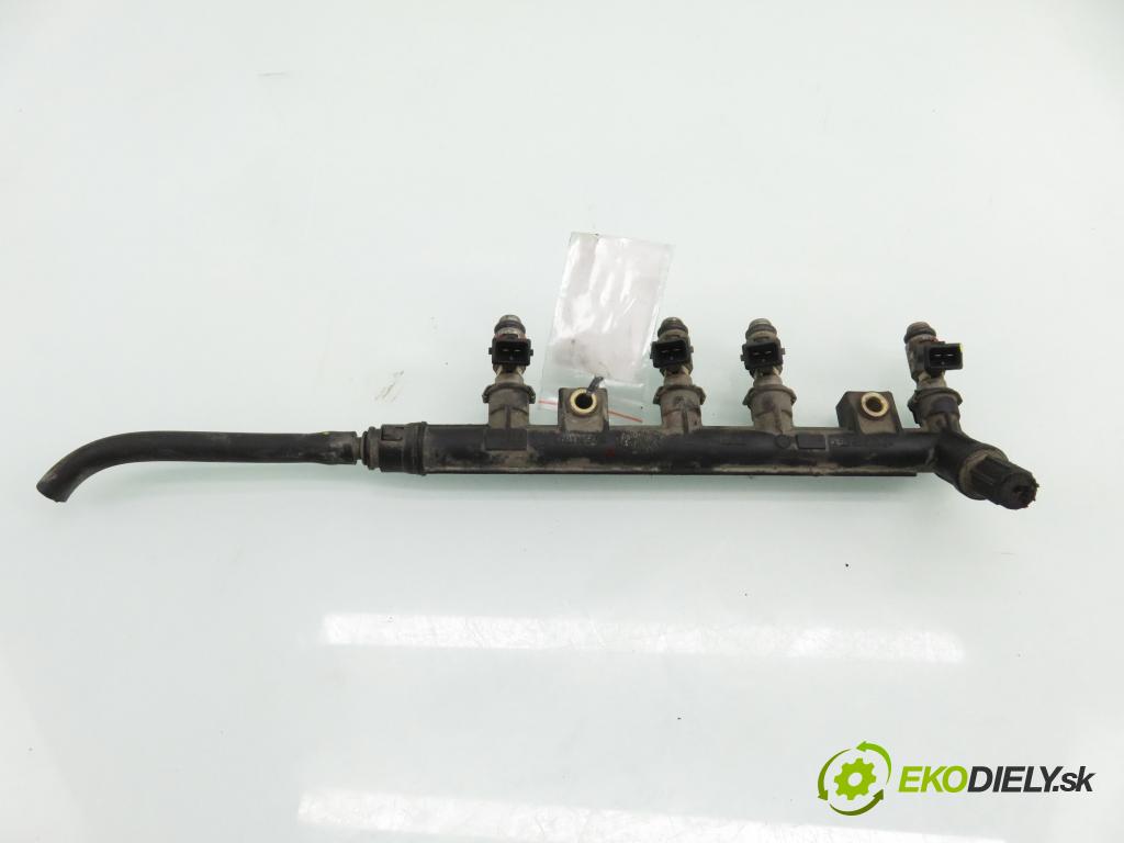 FIAT PANDA (169_) HB 2004 40,00 1.1 54 - 187 A1.000 1108,00 lišta vstřikovací 3219018301 ; IWP095 (Vstřikovací lišta)