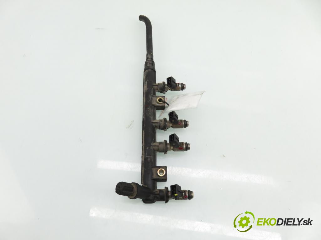 FIAT PANDA (169_) HB 2004 40,00 1.1 54 - 187 A1.000 1108,00 lišta vstřikovací 3219018301 ; IWP095 (Vstřikovací lišta)