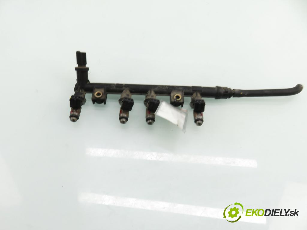 FIAT PANDA (169_) HB 2004 40,00 1.1 54 - 187 A1.000 1108,00 lišta vstřikovací 3219018301 ; IWP095 (Vstřikovací lišta)