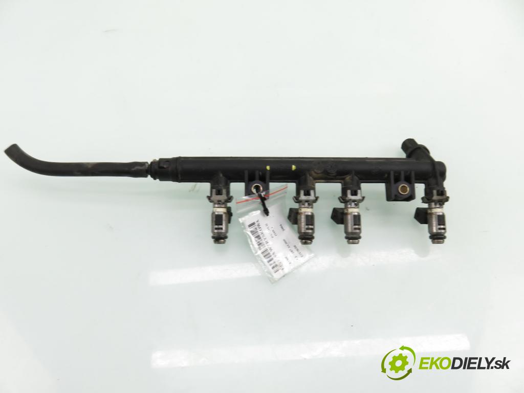 FIAT PANDA (169_) HB 2004 40,00 1.1 54 - 187 A1.000 1108,00 lišta vstřikovací 3219018301 ; IWP095 (Vstřikovací lišta)