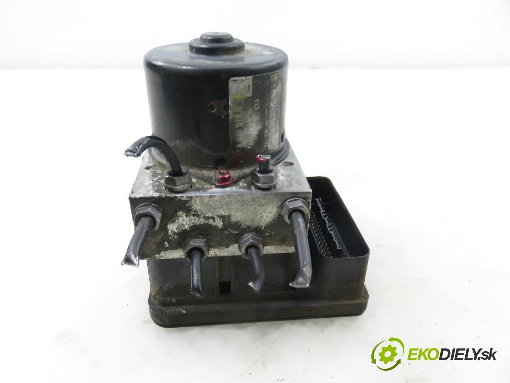 VW GOLF V (1K1) HB 2004 77,00 1.9 TDI PD 105 - BKC 1896,00 pumpa ABS 1K0907379K ; 10096003483 ; 1K0614517H (Pumpa ABS)