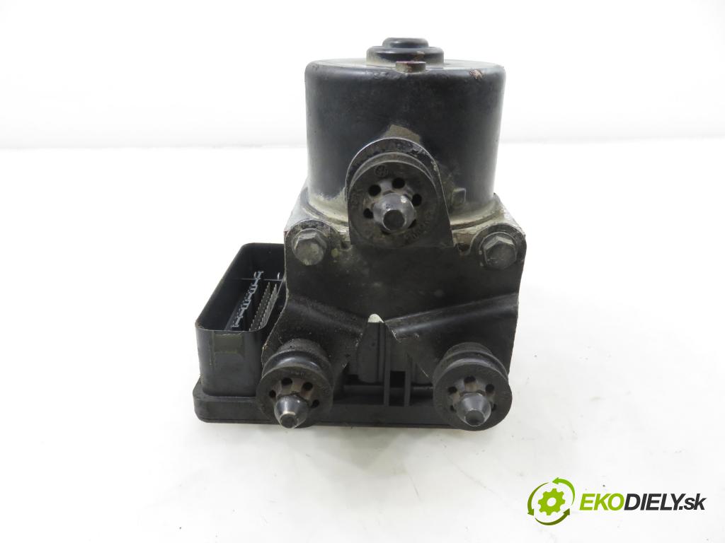 VW GOLF V (1K1) HB 2004 77,00 1.9 TDI PD 105 - BKC 1896,00 pumpa ABS 1K0907379K ; 10096003483 ; 1K0614517H (Pumpa ABS)