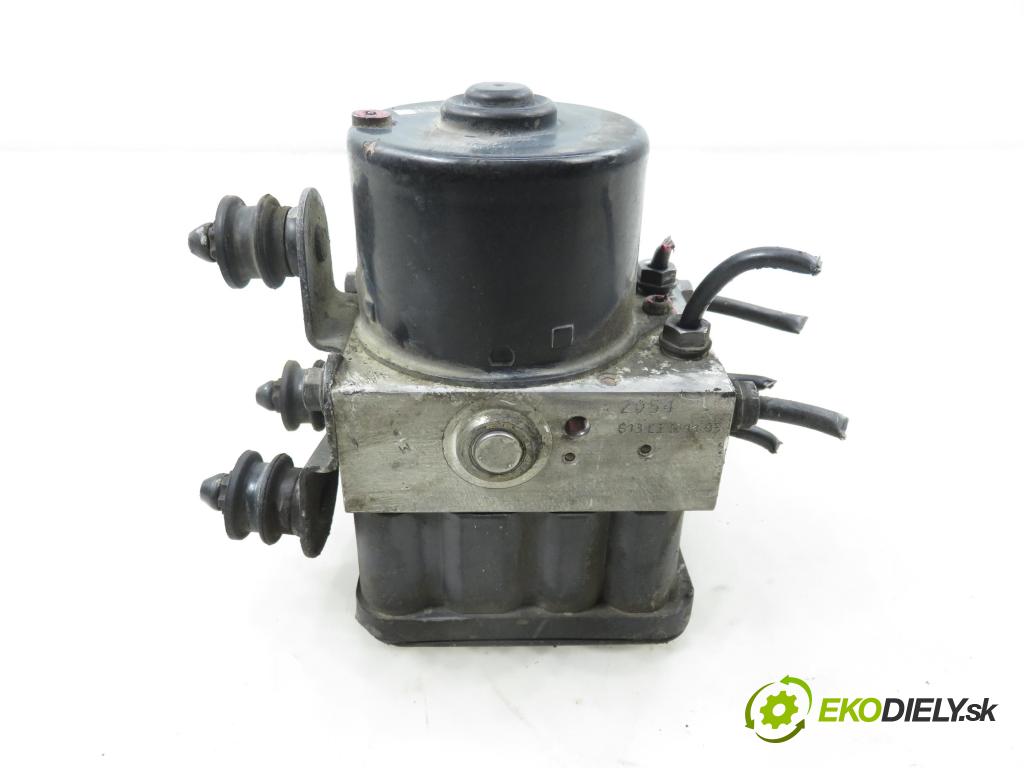 VW GOLF V (1K1) HB 2004 77,00 1.9 TDI PD 105 - BKC 1896,00 pumpa ABS 1K0907379K ; 10096003483 ; 1K0614517H (Pumpa ABS)