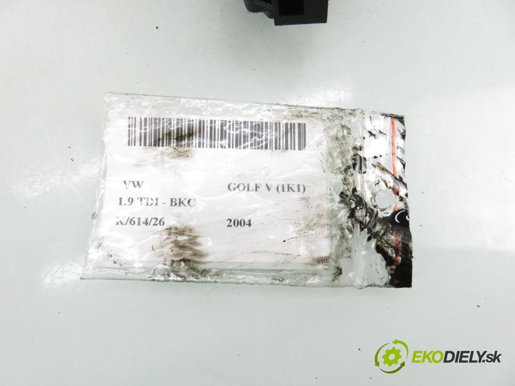VW GOLF V (1K1) HB 2004 77,00 1.9 TDI PD 105 - BKC 1896,00 vstříkovač 038130073AG ; 0414720215 (Vstřikovač paliva)