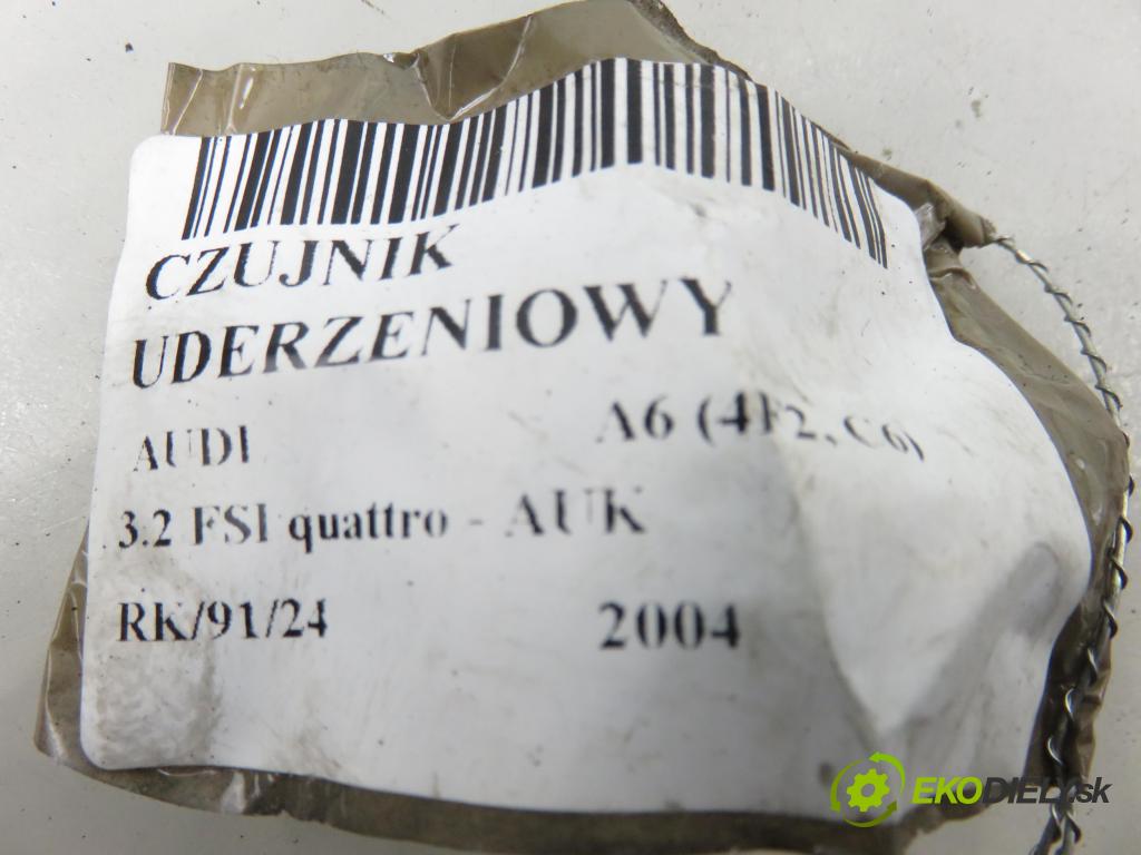 AUDI A6 (4F2, C6) SEDAN 2004 188,00 3.2 FSI quattro - AUK 3123,00 snímač nárazu 5WK43273 ; 1K0909606 (Snímač nárazu)